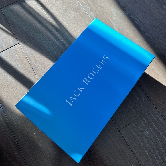 Jack Rogers Tinsley Kitten Heel in platinum-size 7 - Picture 2 of 7